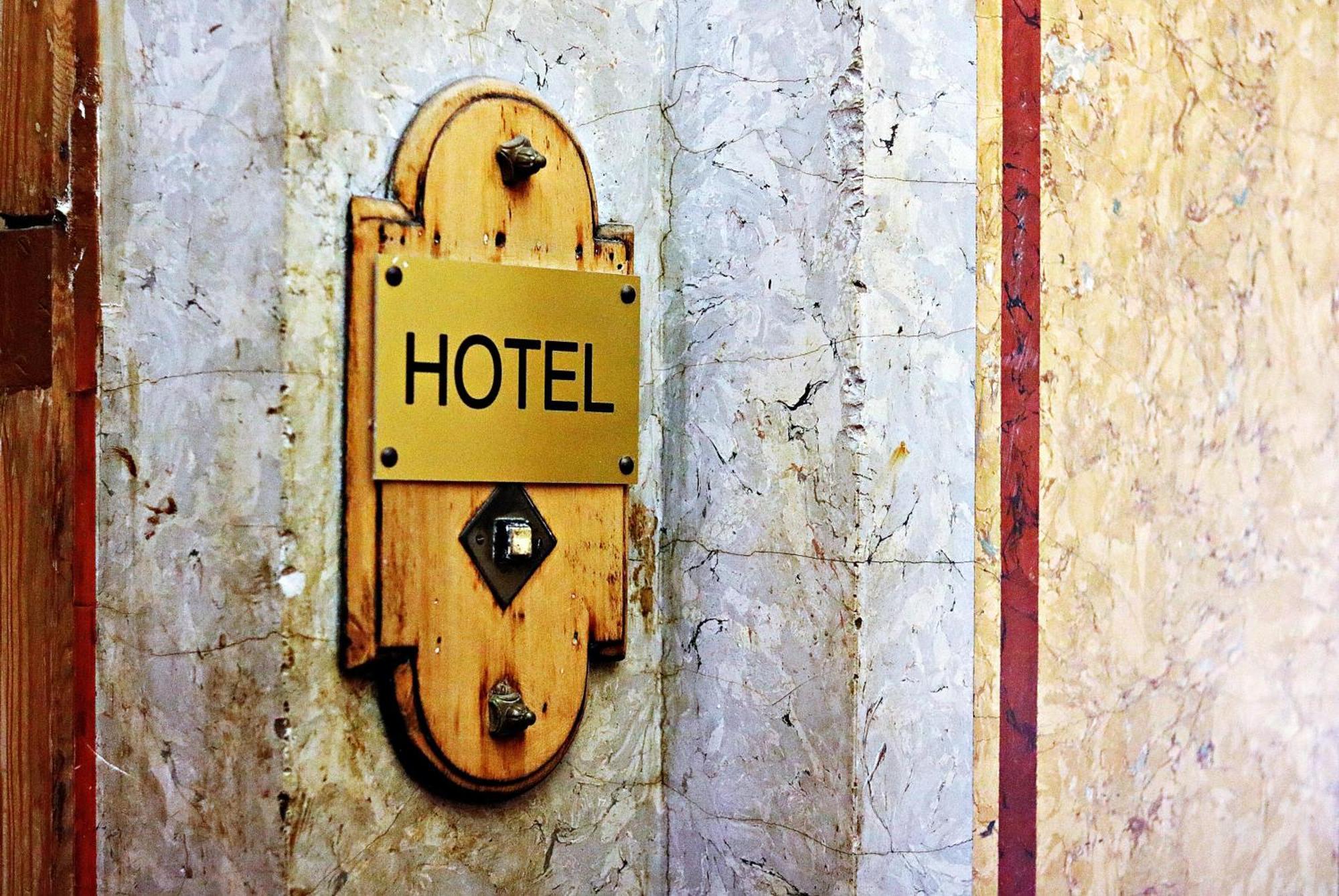 Air In Berlin Hotell Exteriör bild